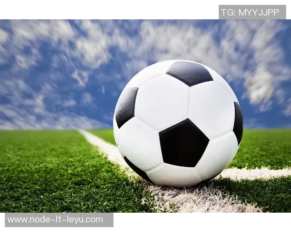 提升足球表现的秘密武器足球护脚袜的选择与使用技巧解析